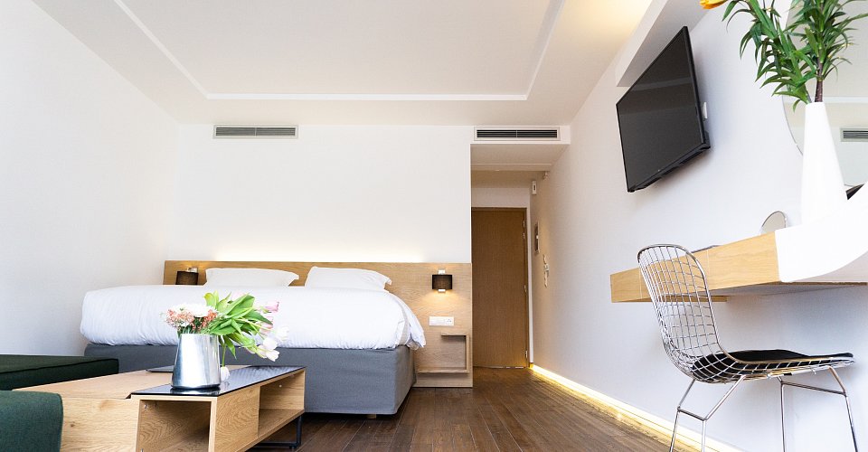 Official Prices for Rooms at the City Loft Hotel in Patras